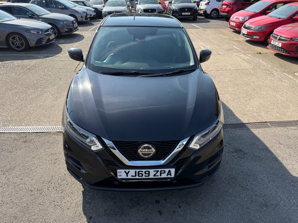 Nissan Qashqai 1.3 Dig-t Acenta Premium Suv Dct E YJ69ZPA Black #6
