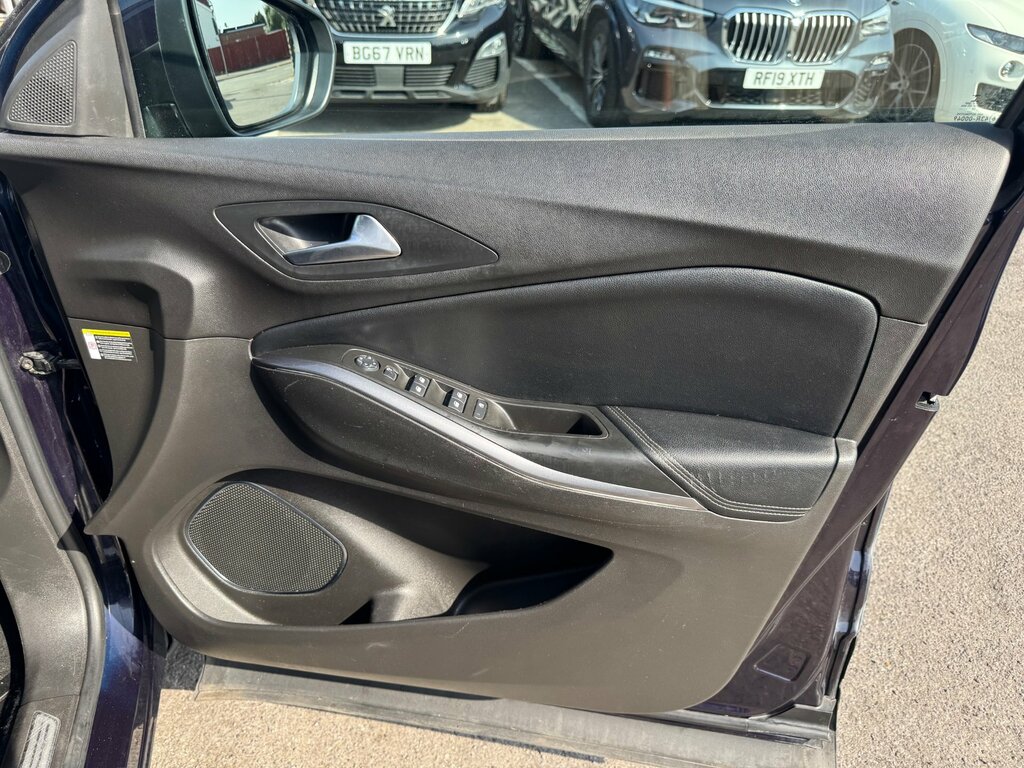 Vauxhall Grandland X 1.5 Turbo D Blueinjection Sport Nav Suv Grey #44