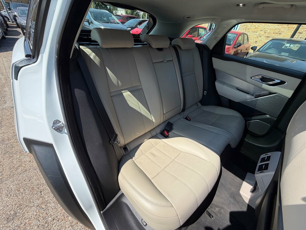 Land Rover Range Rover Velar R-dynamic Hse White #49