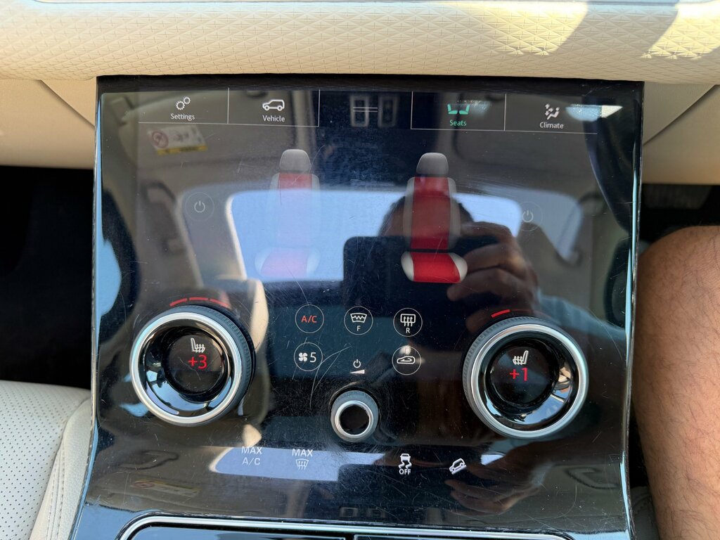 Land Rover Range Rover Velar R-dynamic Hse White #23