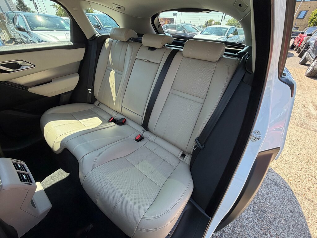 Land Rover Range Rover Velar R-dynamic Hse White #45