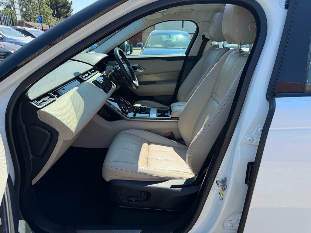 Land Rover Range Rover Velar R-dynamic Hse White #37