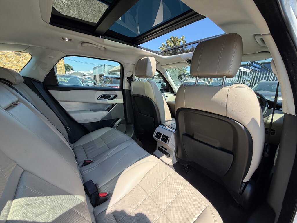 Land Rover Range Rover Velar R-dynamic Hse White #44