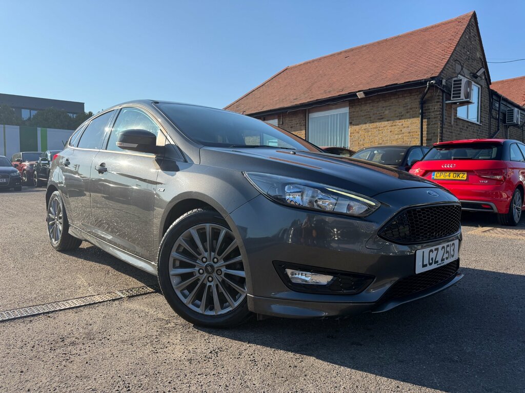 Ford Focus 1.0T Ecoboost St-line Hatchback Eu Grey