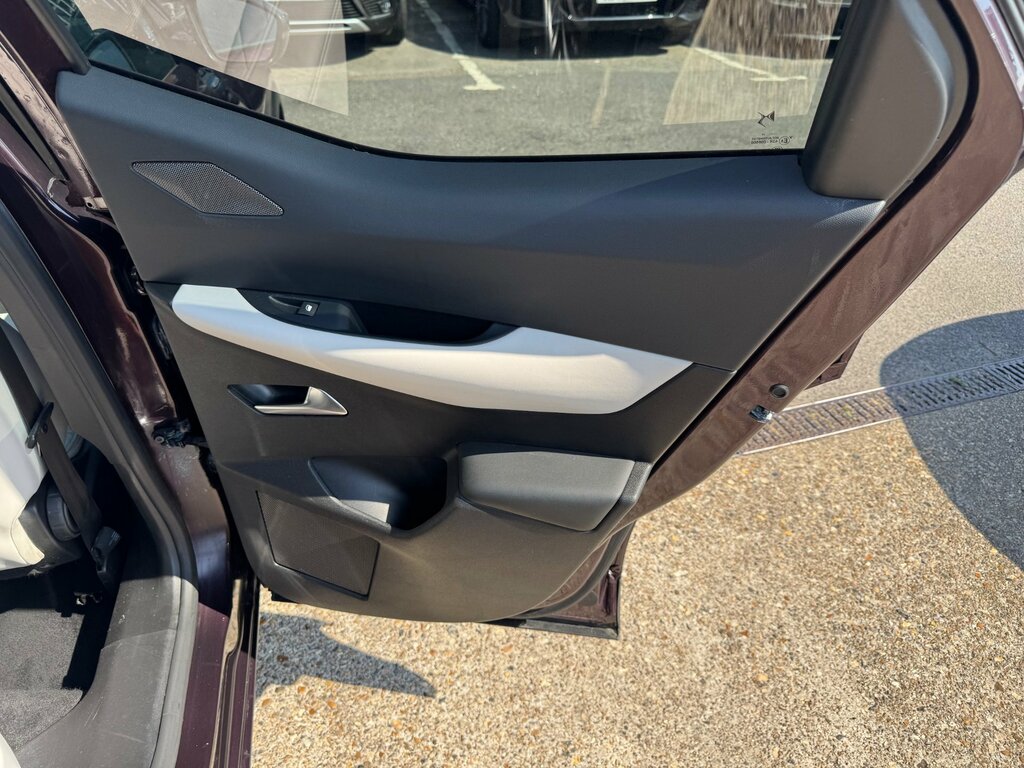 DS DS 3 Crossback Black #44