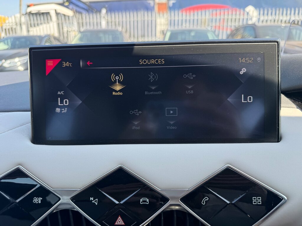 DS DS 3 Crossback Black #39