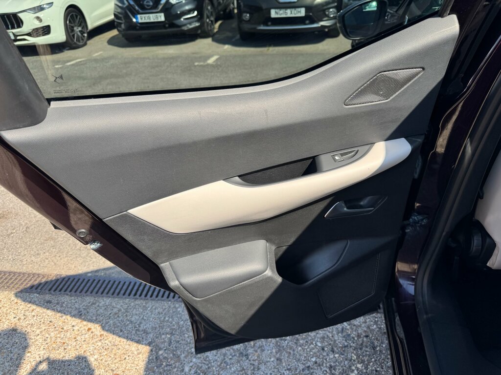 DS DS 3 Crossback Black #43