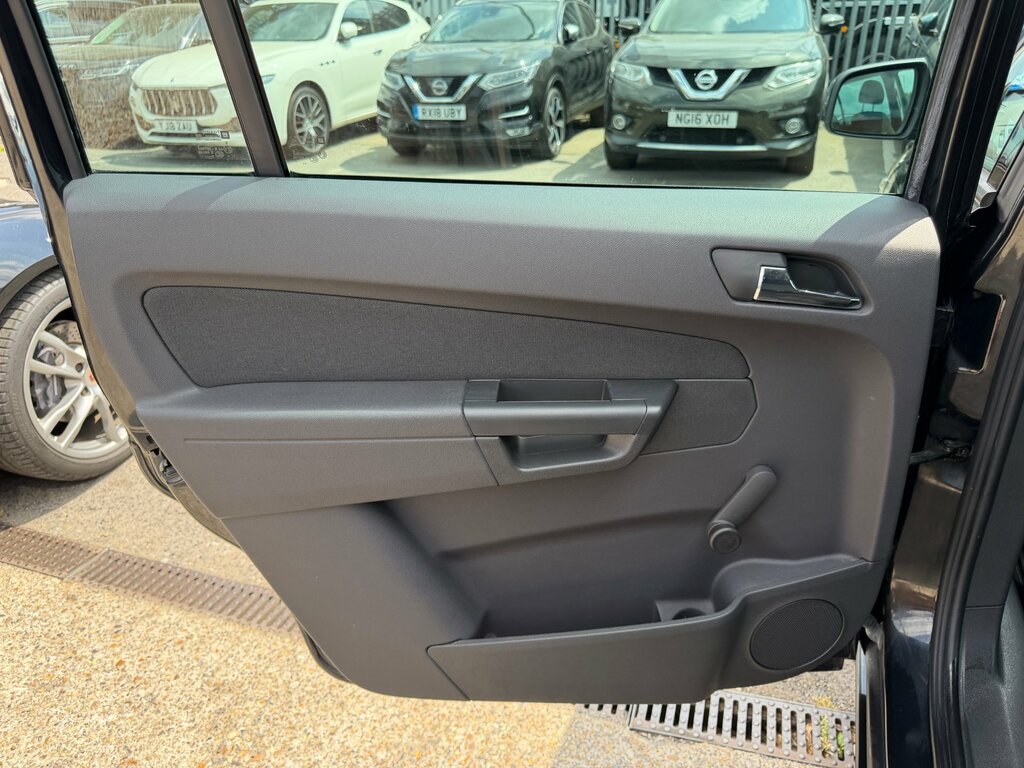 Vauxhall Zafira Automatic Brown #46