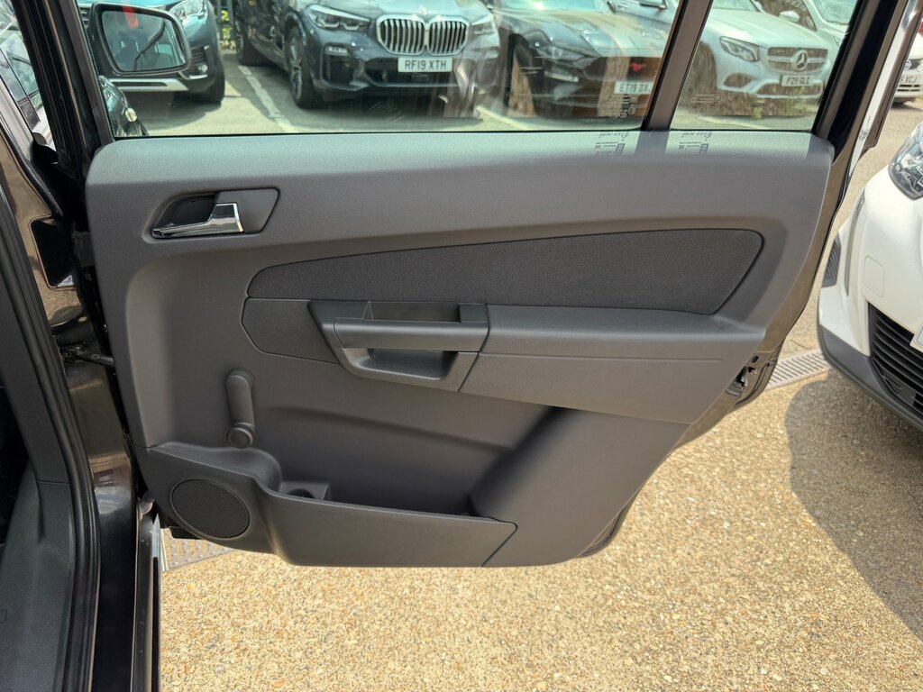Vauxhall Zafira Automatic Brown #50