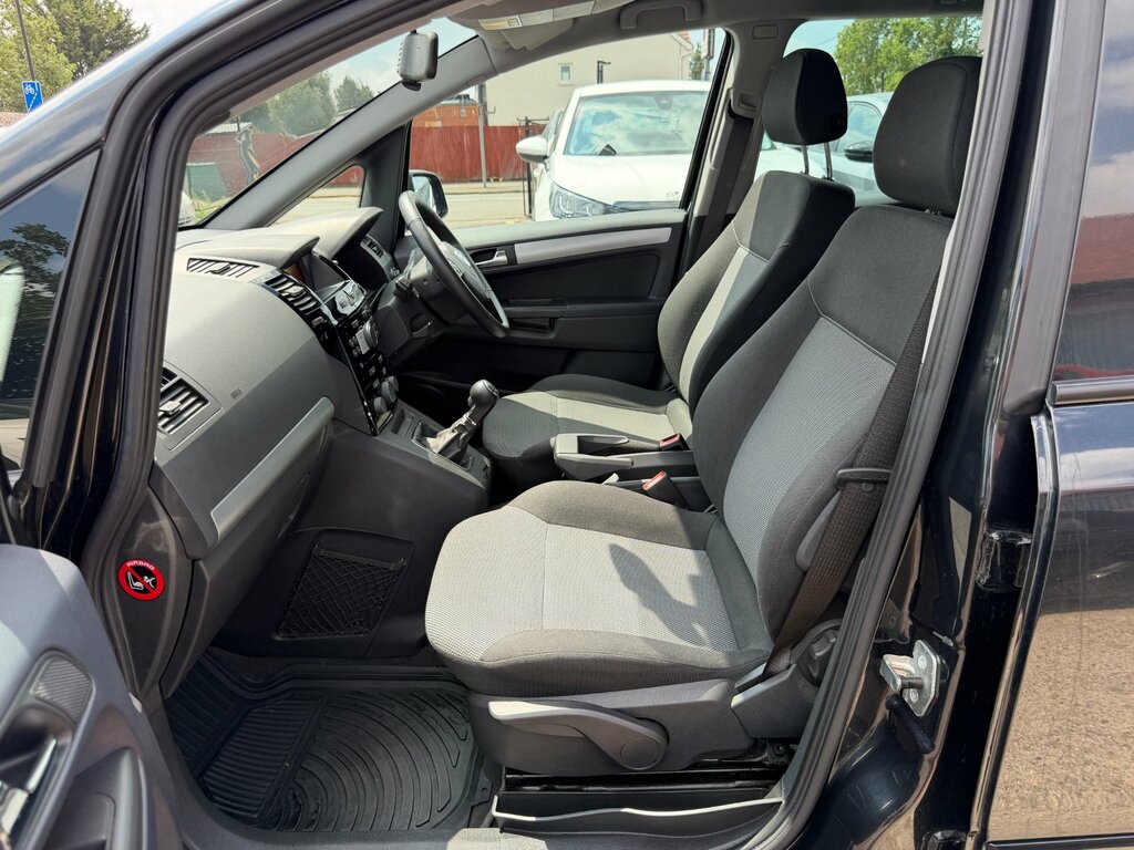 Vauxhall Zafira Automatic Brown #38