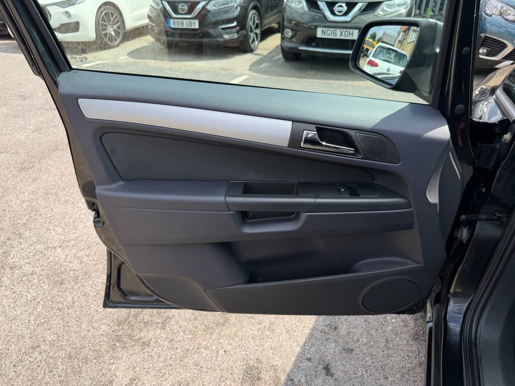 Vauxhall Zafira Automatic Brown #42