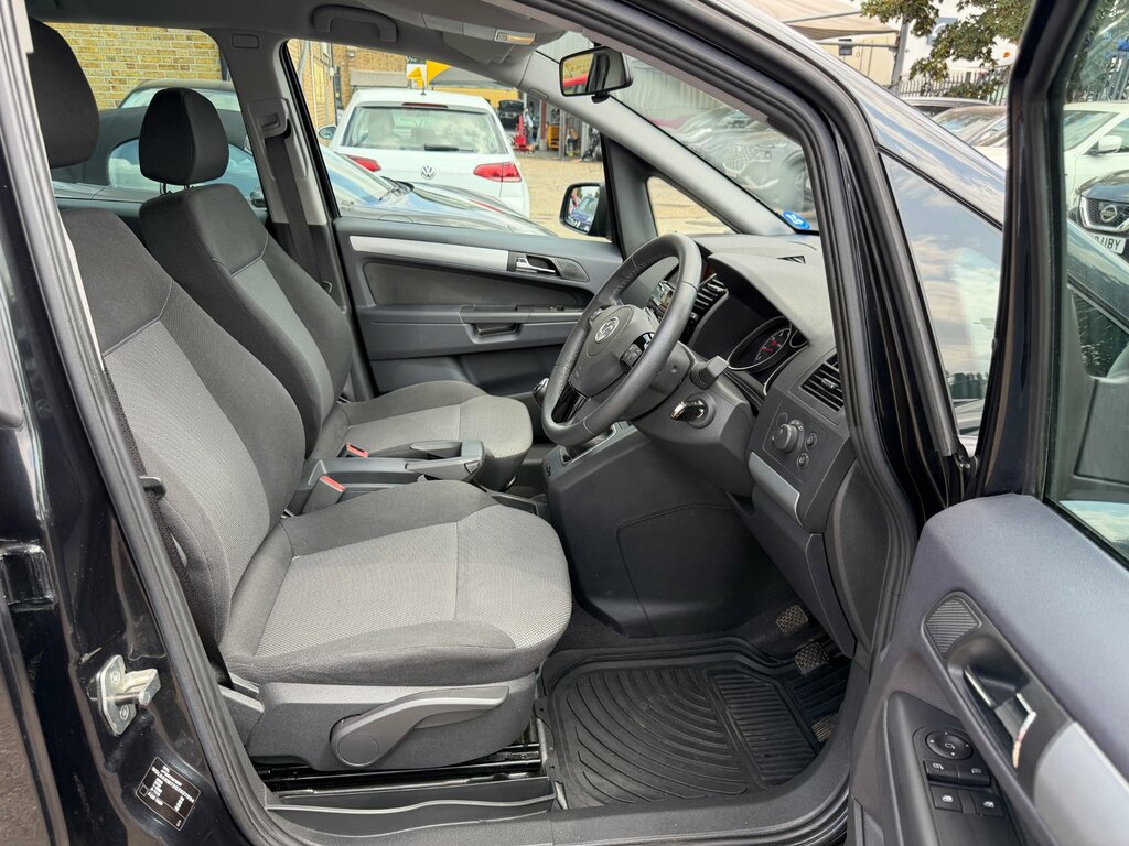 Vauxhall Zafira Automatic Brown #22