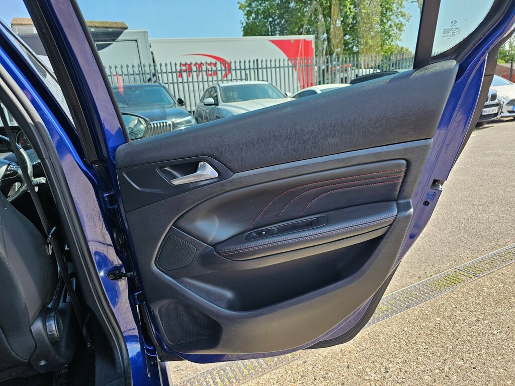 Peugeot 308 Active Grey #28