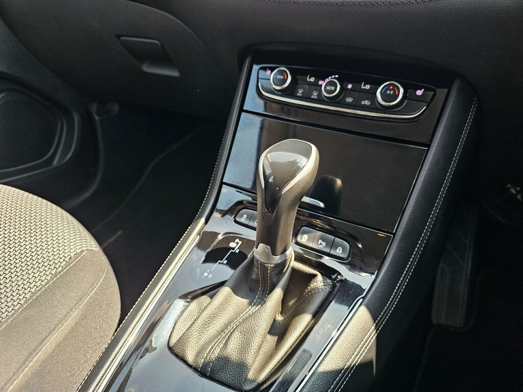 Vauxhall Grandland X  Black #44
