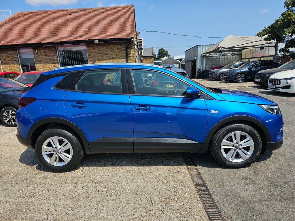 Vauxhall Grandland X  Black #18