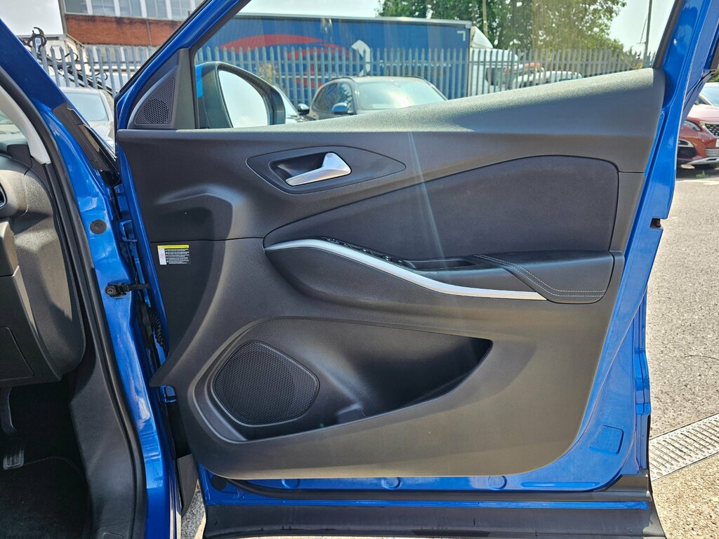 Vauxhall Grandland X  Black #29