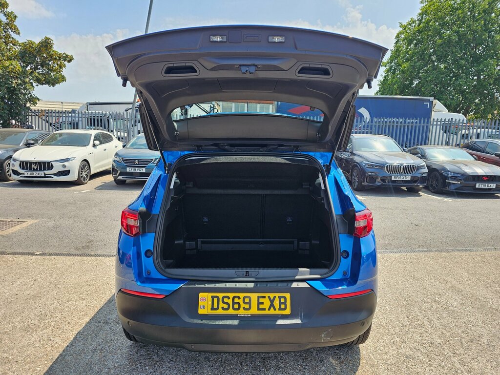 Vauxhall Grandland X  Black #12