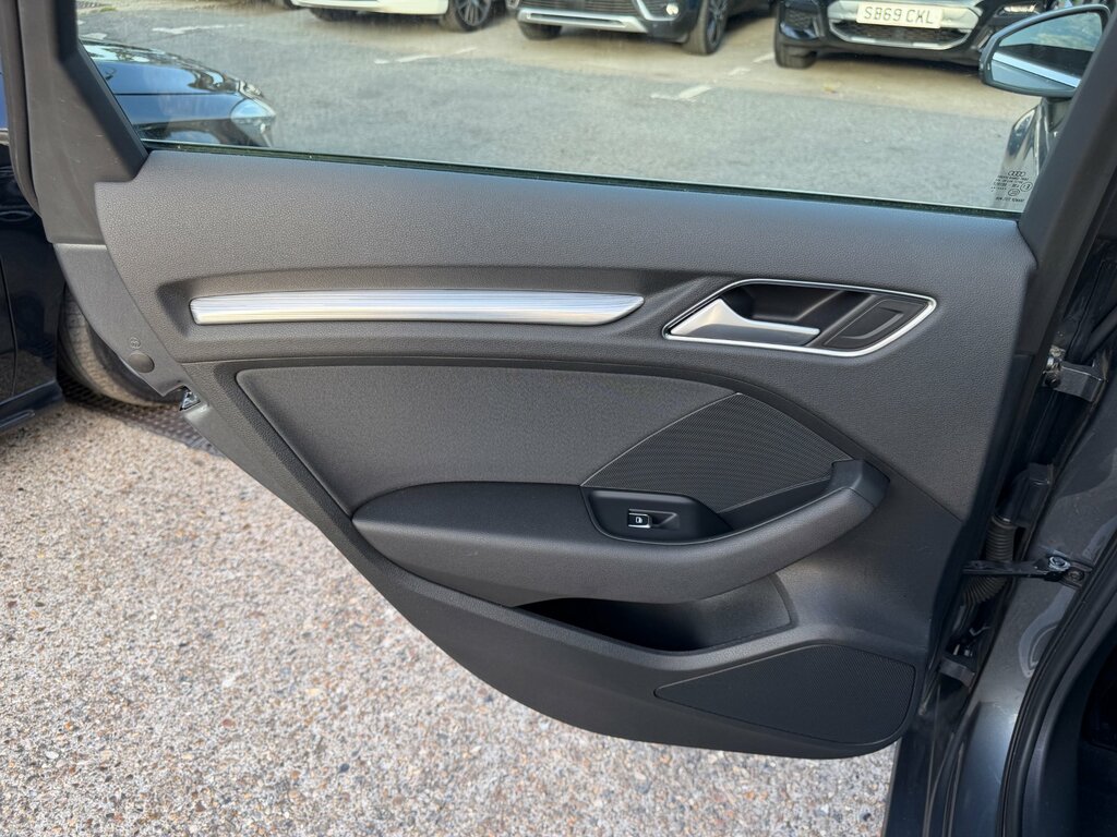 Audi A3 1.6 Tdi Se Euro 6 Ss White #47
