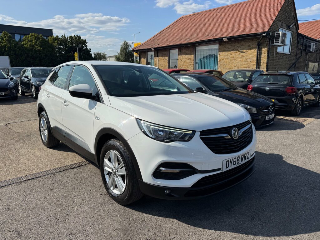 Vauxhall Grandland X 1.5 Turbo D Blueinjection Se Suv 8 White #6