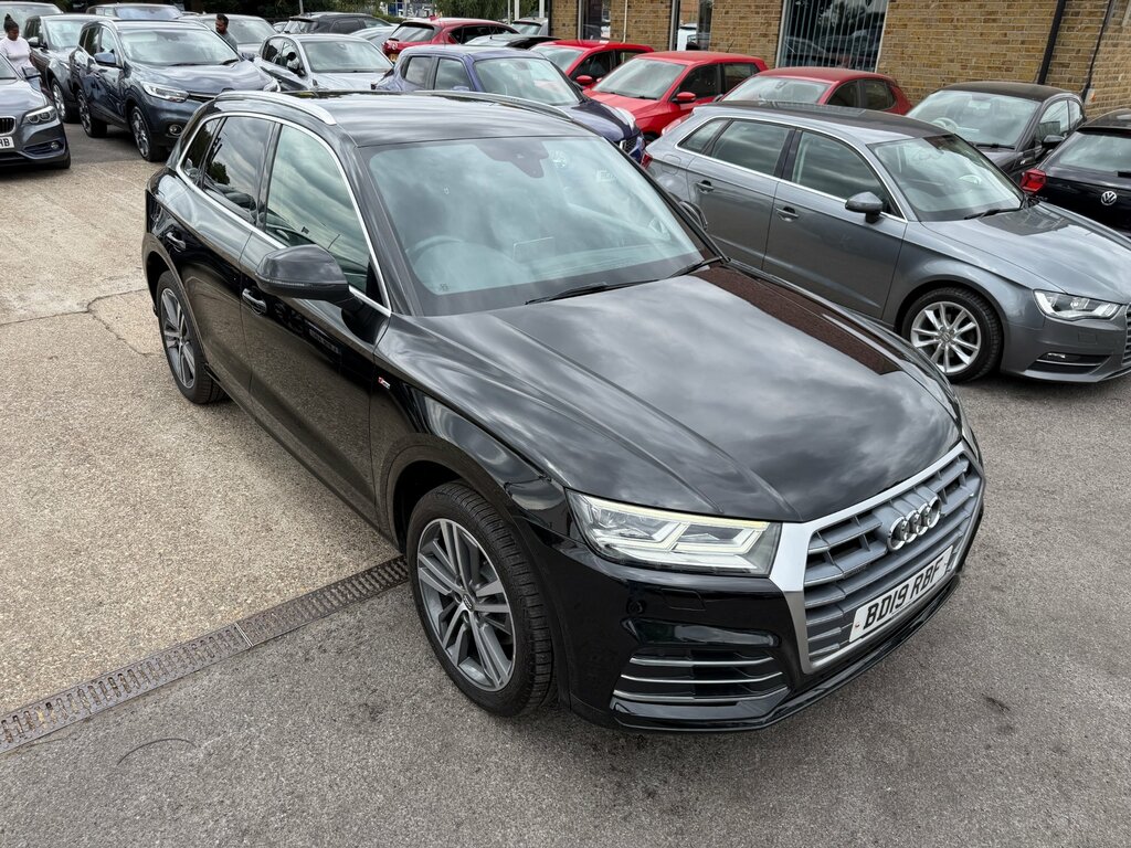 Audi Q5 2.0 Tdi 40 S Line Suv S Tronic Quattro Black #2