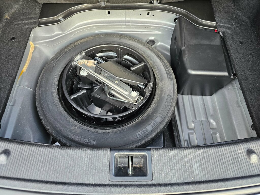 Mercedes-Benz C Class C180 Blueefficiency Executive Se Saloon Silver #13