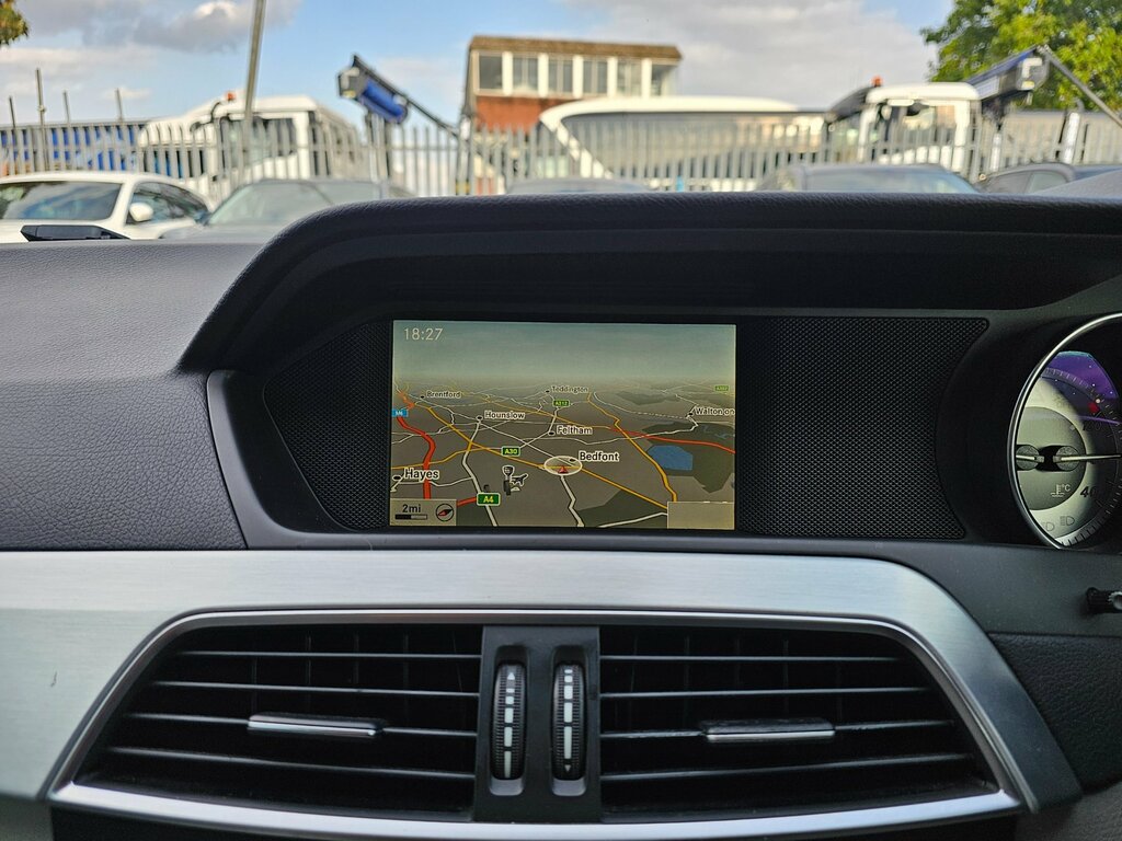 Mercedes-Benz C Class C180 Blueefficiency Executive Se Saloon Silver #39