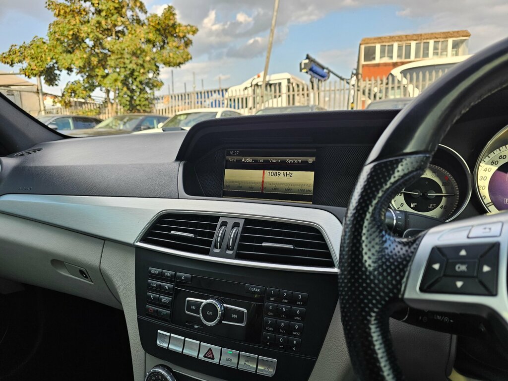Mercedes-Benz C Class C180 Blueefficiency Executive Se Saloon Silver #36