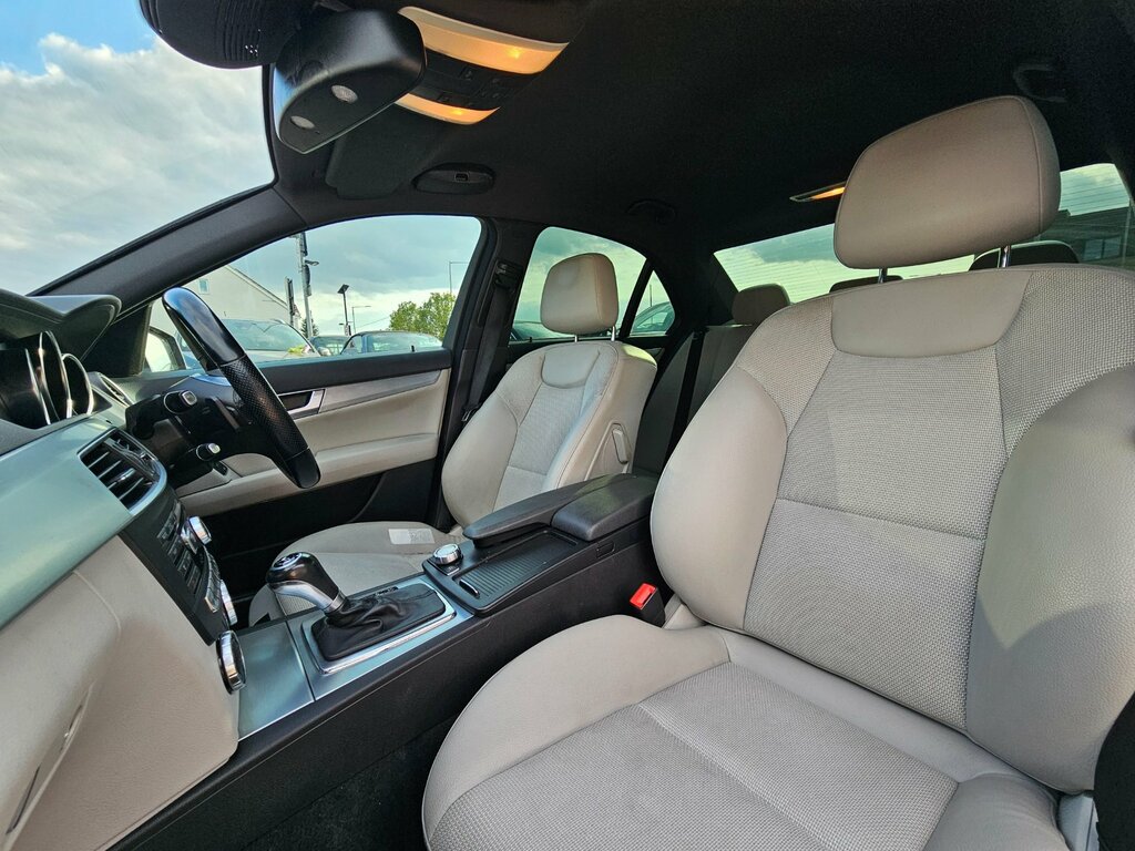 Mercedes-Benz C Class C180 Blueefficiency Executive Se Saloon Silver #24