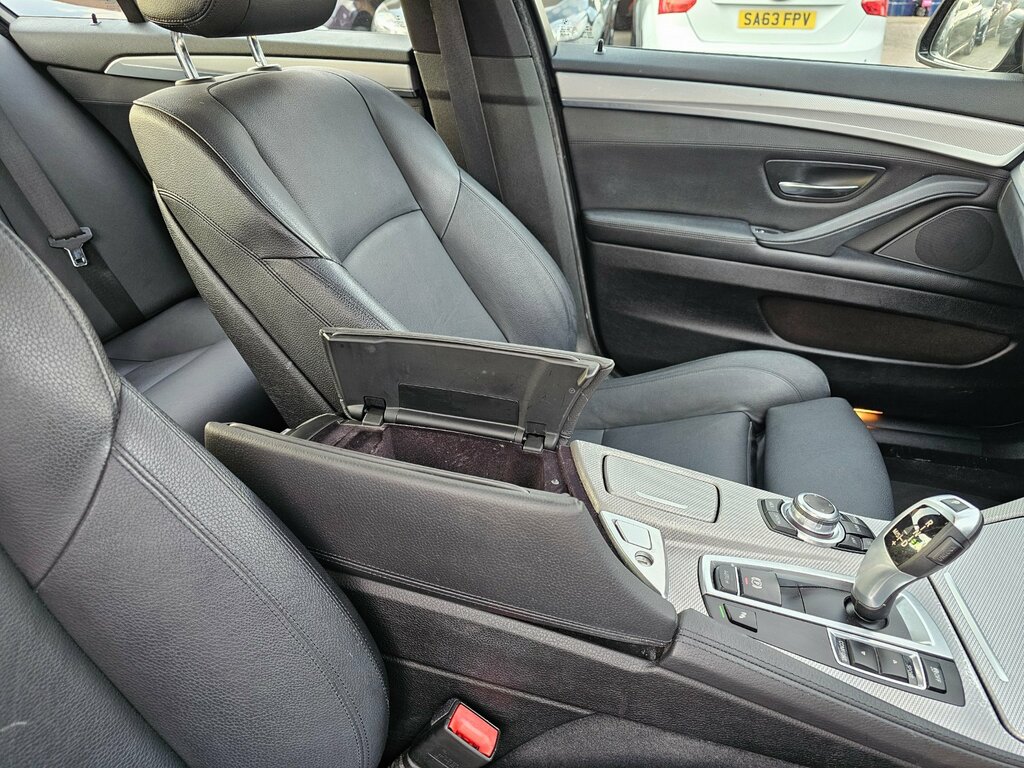 BMW 5 Series M Sport Black #44
