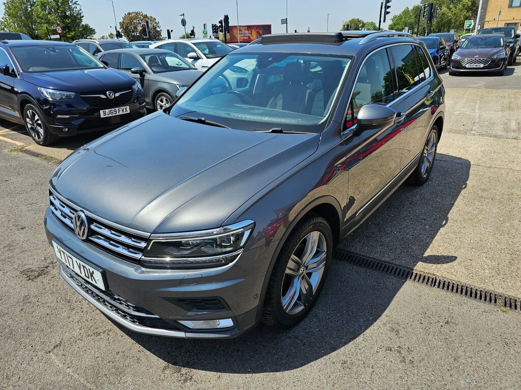Volkswagen Tiguan 2.0 Tdi Bluemotion Tech Sel Suv Grey #6