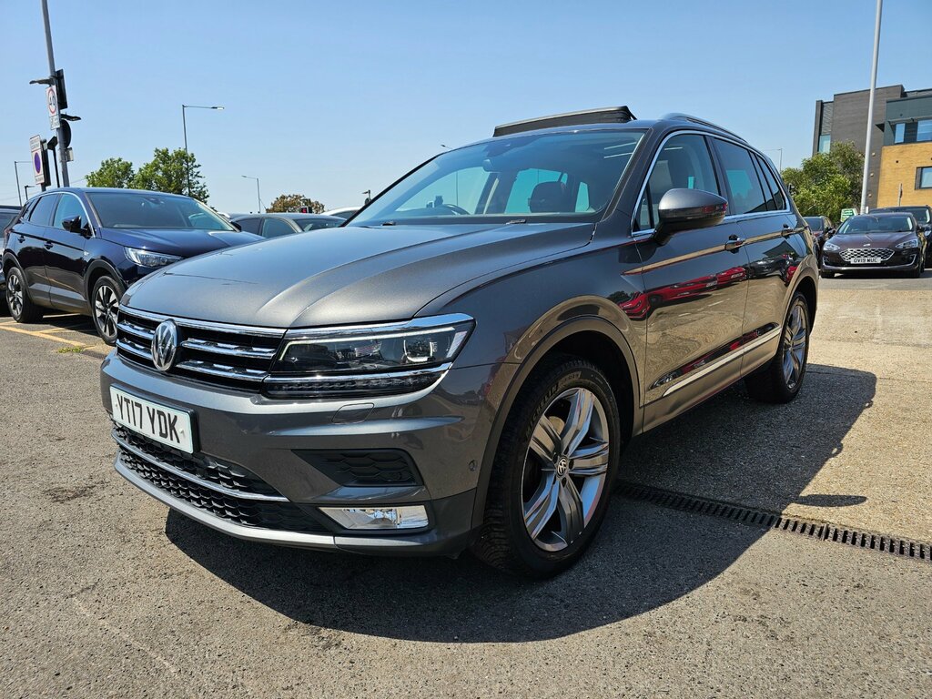 Volkswagen Tiguan 2.0 Tdi Bluemotion Tech Sel Suv Grey #5