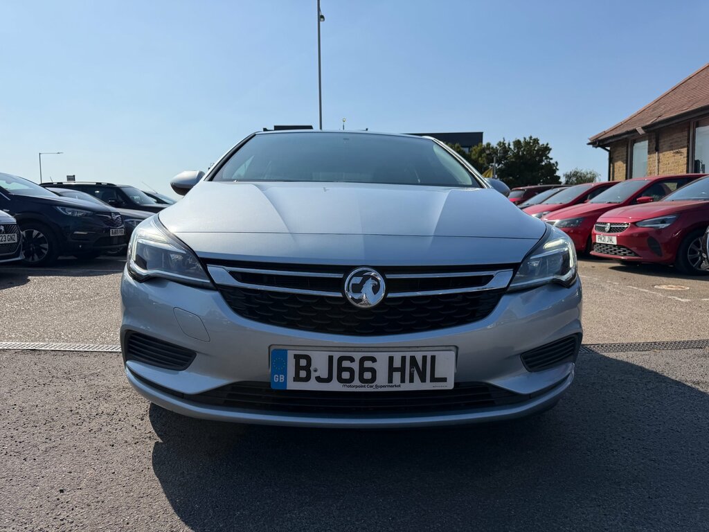 Vauxhall Astra 1.4I Turbo Design Hatchback Euro 6 BJ66HNL Silver #4