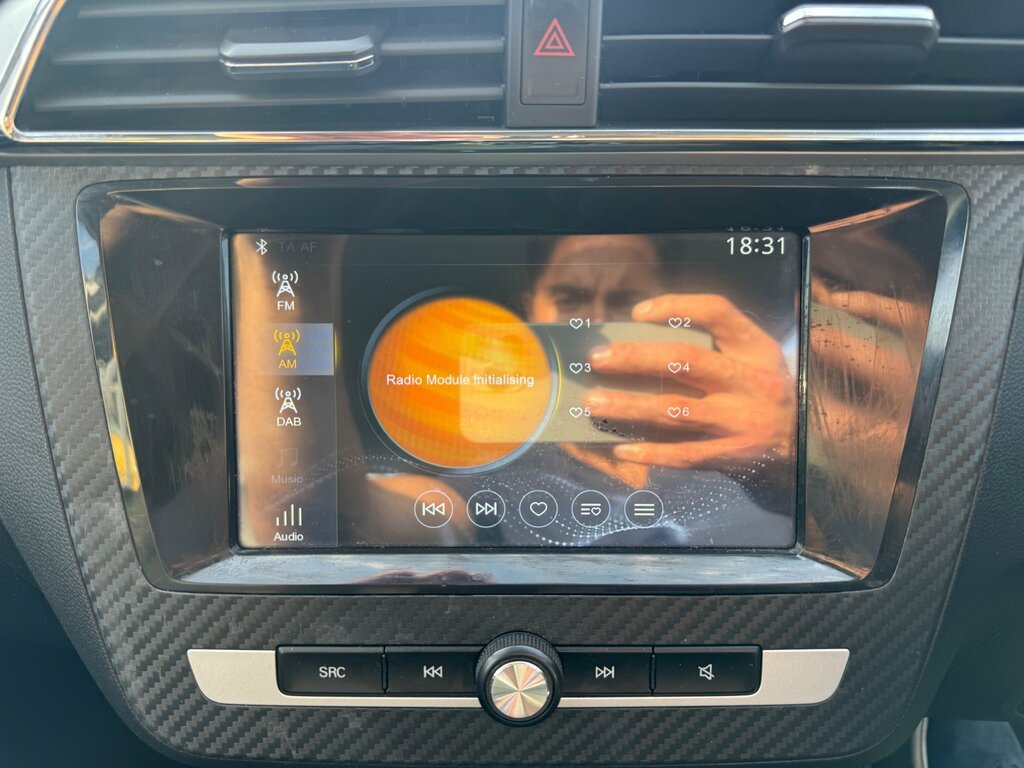 MG ZS Suv 1.5 Vti-tech Exclusive Euro 6 Ss 2019 Red #30
