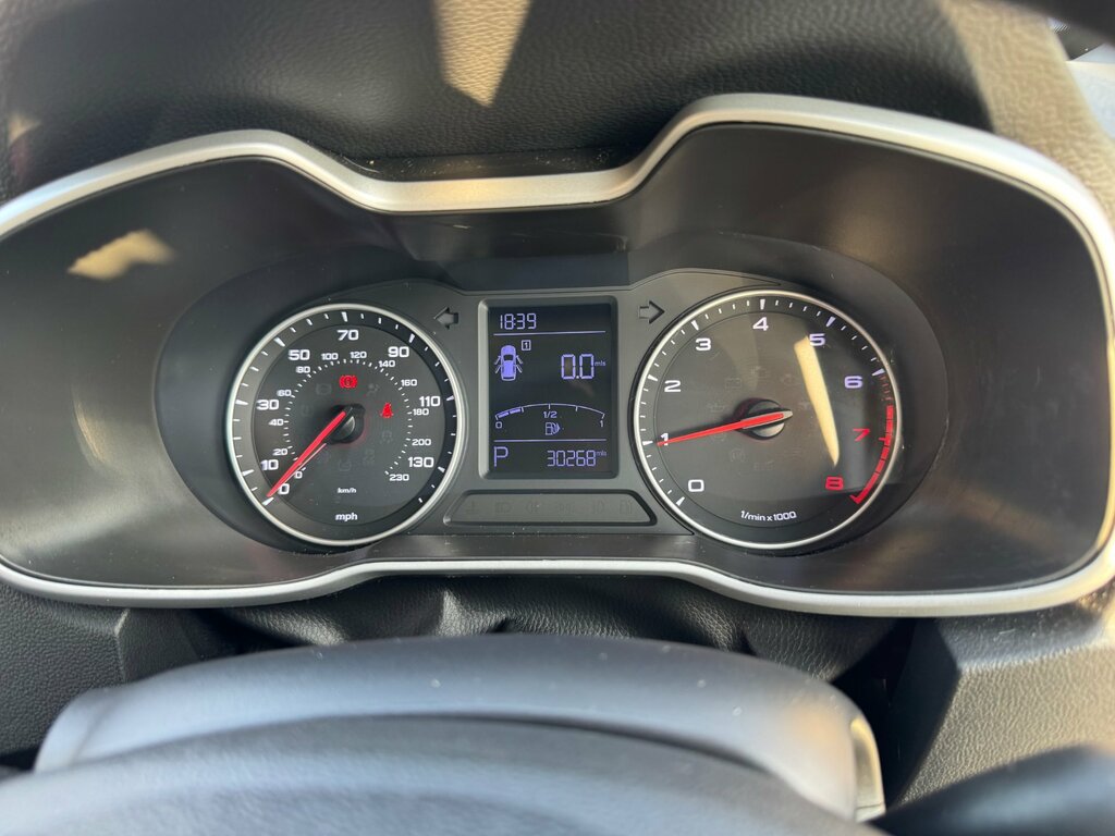 MG ZS Suv 1.5 Vti-tech Exclusive Euro 6 Ss 2019 Red #25