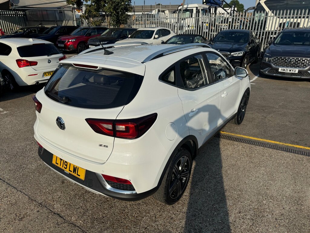 MG ZS Suv 1.5 Vti-tech Exclusive Euro 6 Ss 2019 Red #7