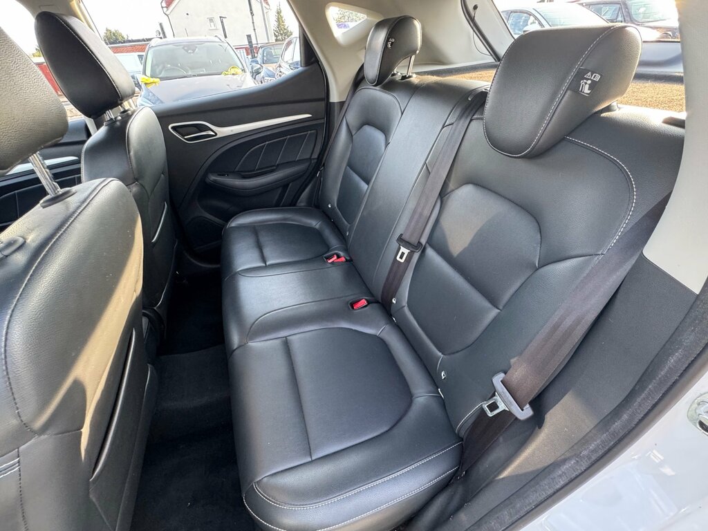 MG ZS Suv 1.5 Vti-tech Exclusive Euro 6 Ss 2019 Red #35