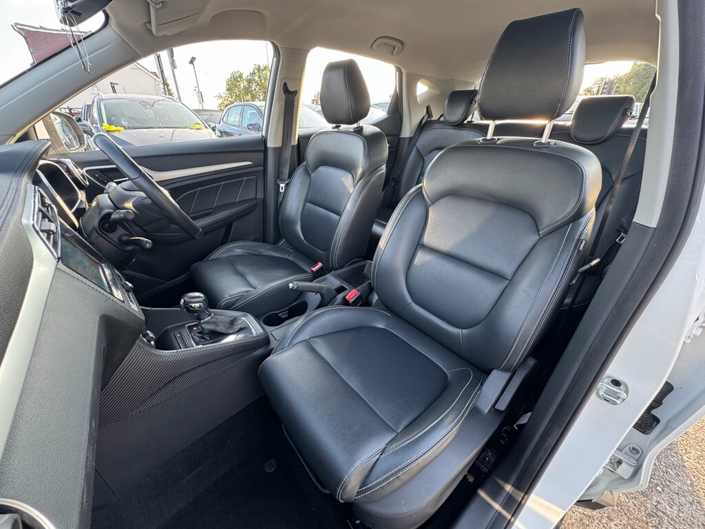 MG ZS Suv 1.5 Vti-tech Exclusive Euro 6 Ss 2019 Red #37