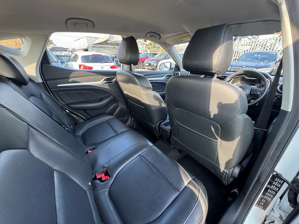 MG ZS Suv 1.5 Vti-tech Exclusive Euro 6 Ss 2019 Red #31