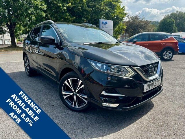 Nissan Qashqai Dig-t N-connecta Euro 6 Black