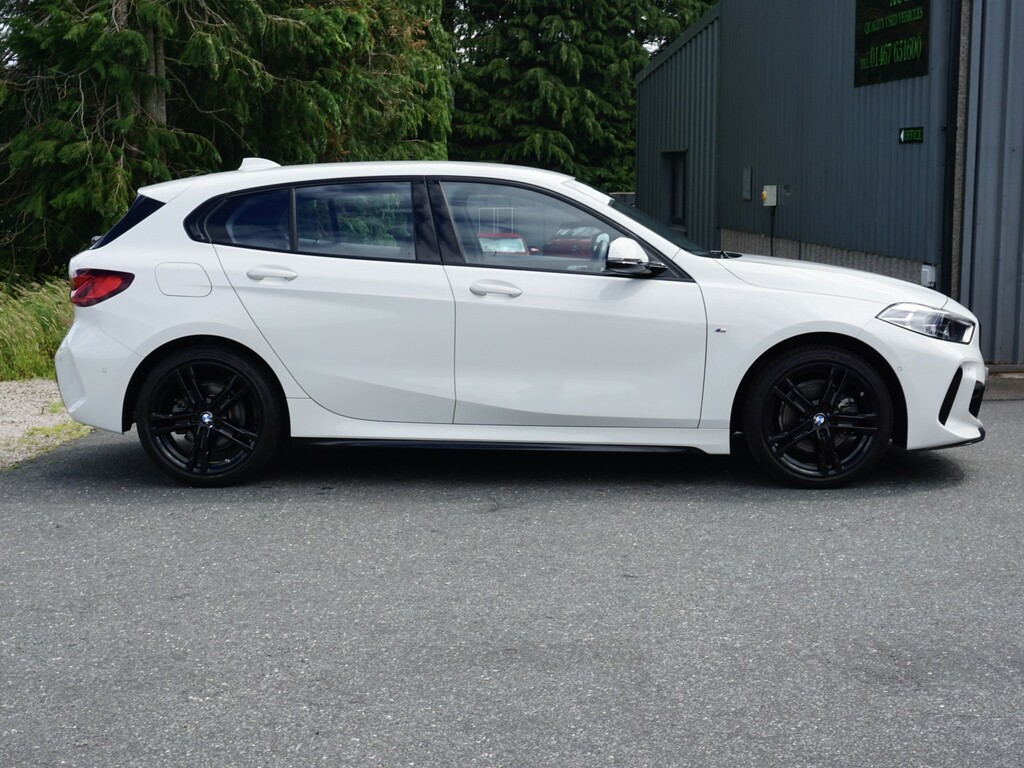 BMW 1 Series Hatchback 1.5 118I M Sport 202272 SW72DYA White #4