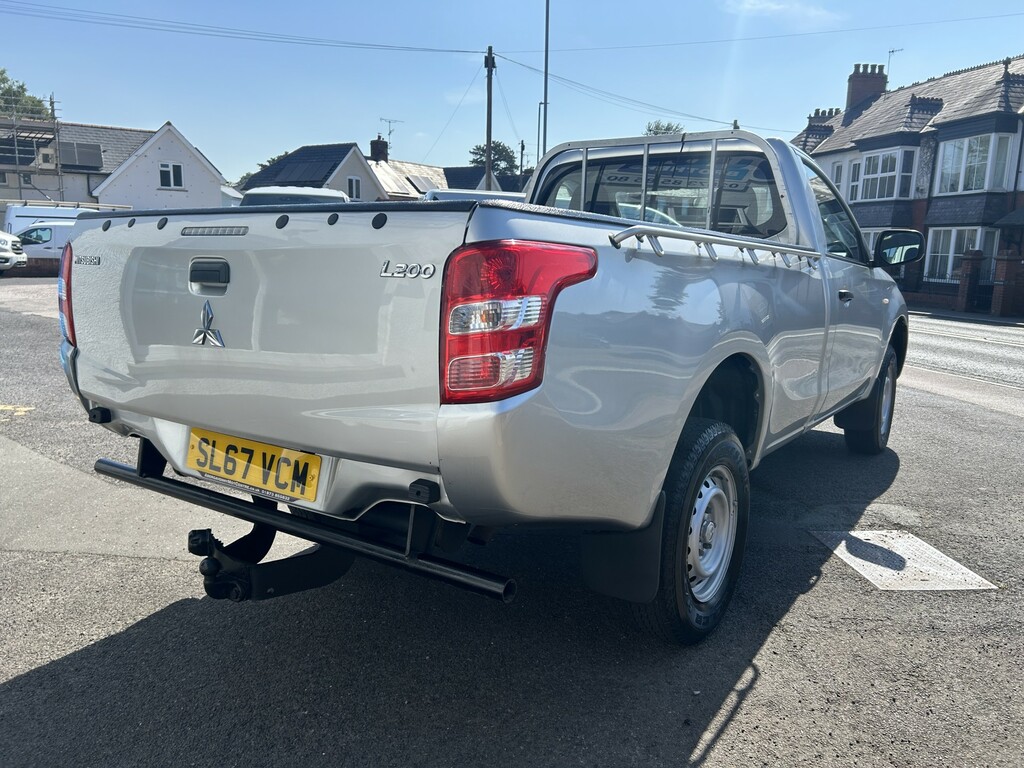 Mitsubishi L200 4Life 2.4 Di-d Single Cab Pickup 4Wd Air Con Tow  #6
