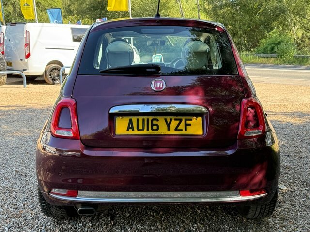 Fiat 500 Lounge Hatchback Red #4