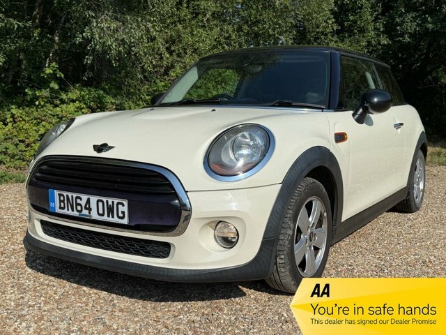 Mini Hatch Cooper Hatchback White