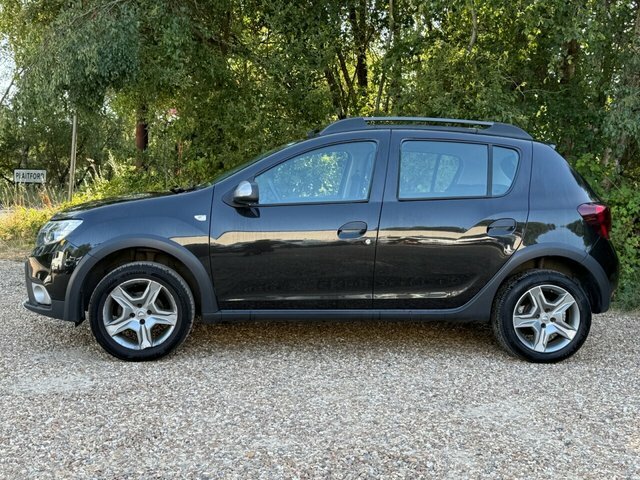 Dacia Sandero Stepway Tce Laureate Hatchback Black #2