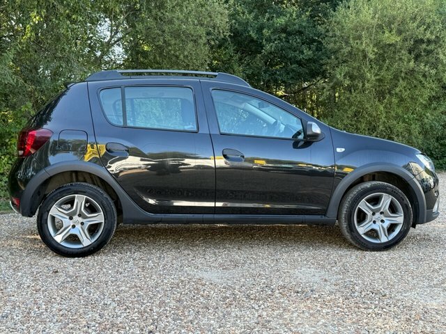 Dacia Sandero Stepway Tce Laureate Hatchback Black #6