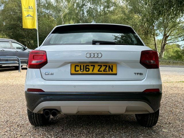 Audi Q2 Tfsi Cod Sport Suv White #4