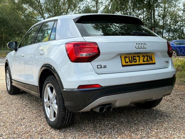 Audi Q2 Tfsi Cod Sport Suv White #3