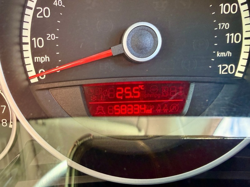 Volkswagen Up Up Black 20 Taxfull Black #4