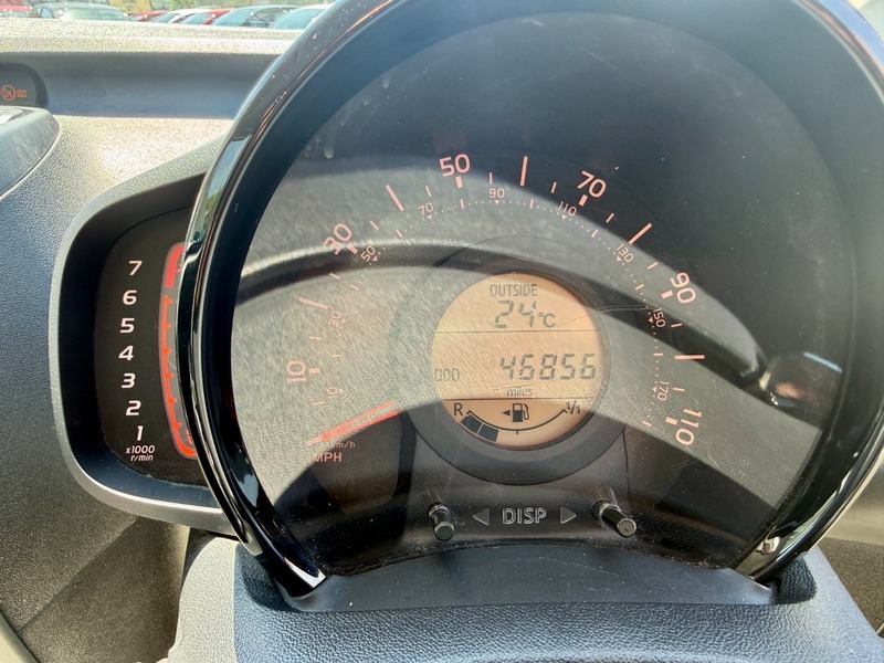 Toyota Aygo Aygo X-cite Vvt-i Cvt Orange #17