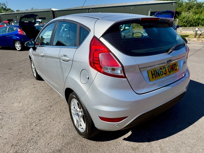 Ford Fiesta Zetec 35 Taxp Sensorsbluetooth Silver #3